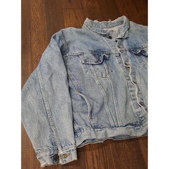 Vintage Levi Strauss Jacket Adult Blue Distressed Denim Classic Button. (Read) - Picture 3 of 12
